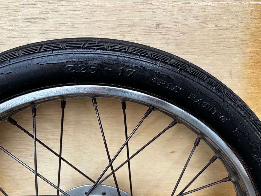 スーパーカブAA01　ホイールタイヤセット17インチ　当時物　旧車