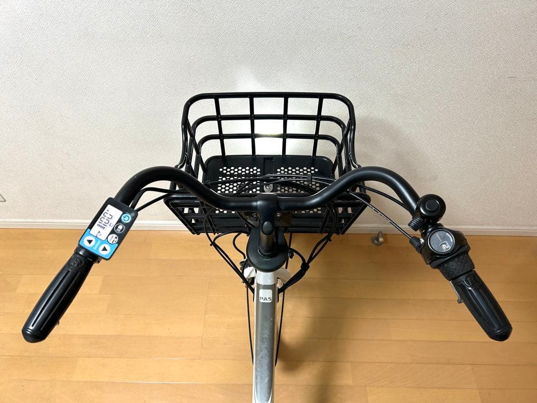 電動自転車　横浜　ヤマハパスバビーUN 20インチ 12.3Ah前後タイヤ新品