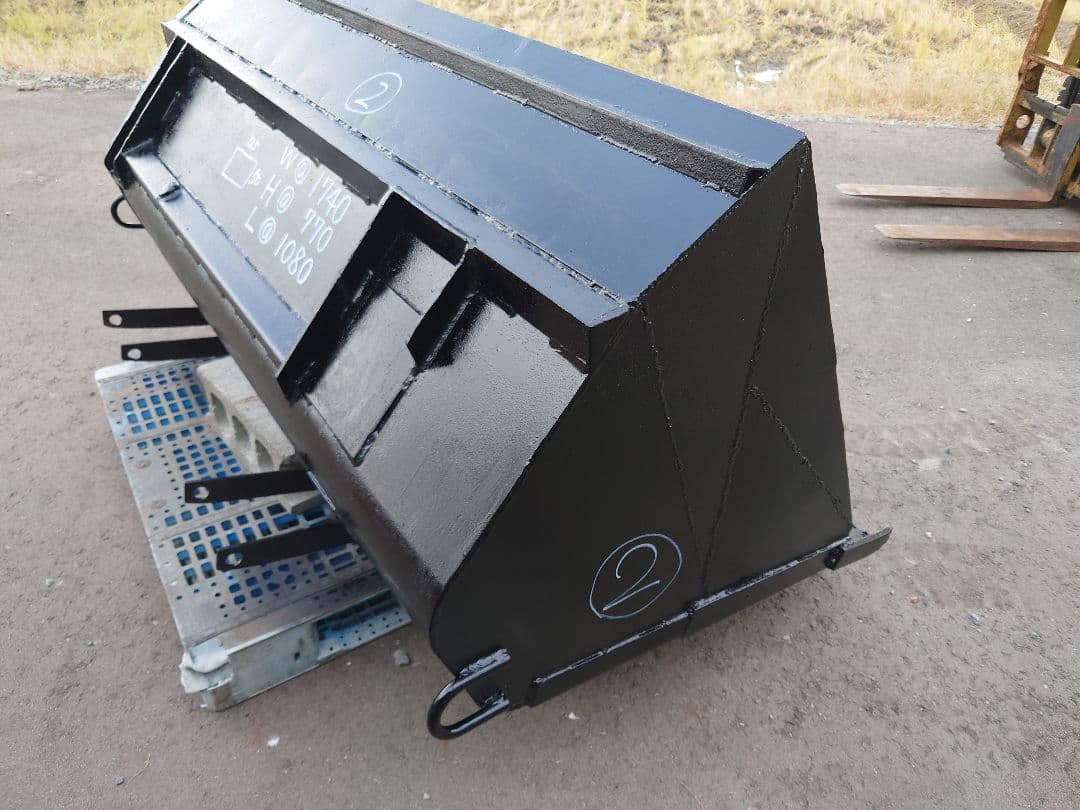 【本日 期間限定値下げ終了】②フォークリフト バケット 除雪