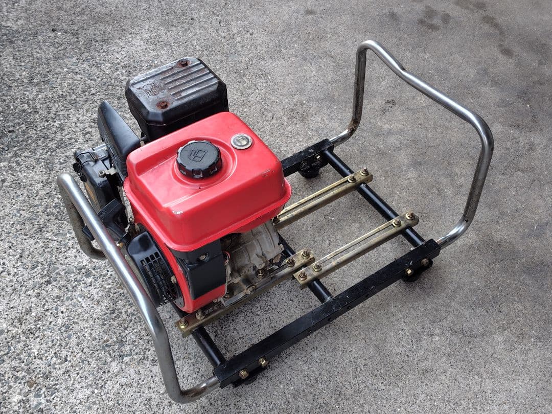 中古ガソリンエンジン (中古セット台付き)