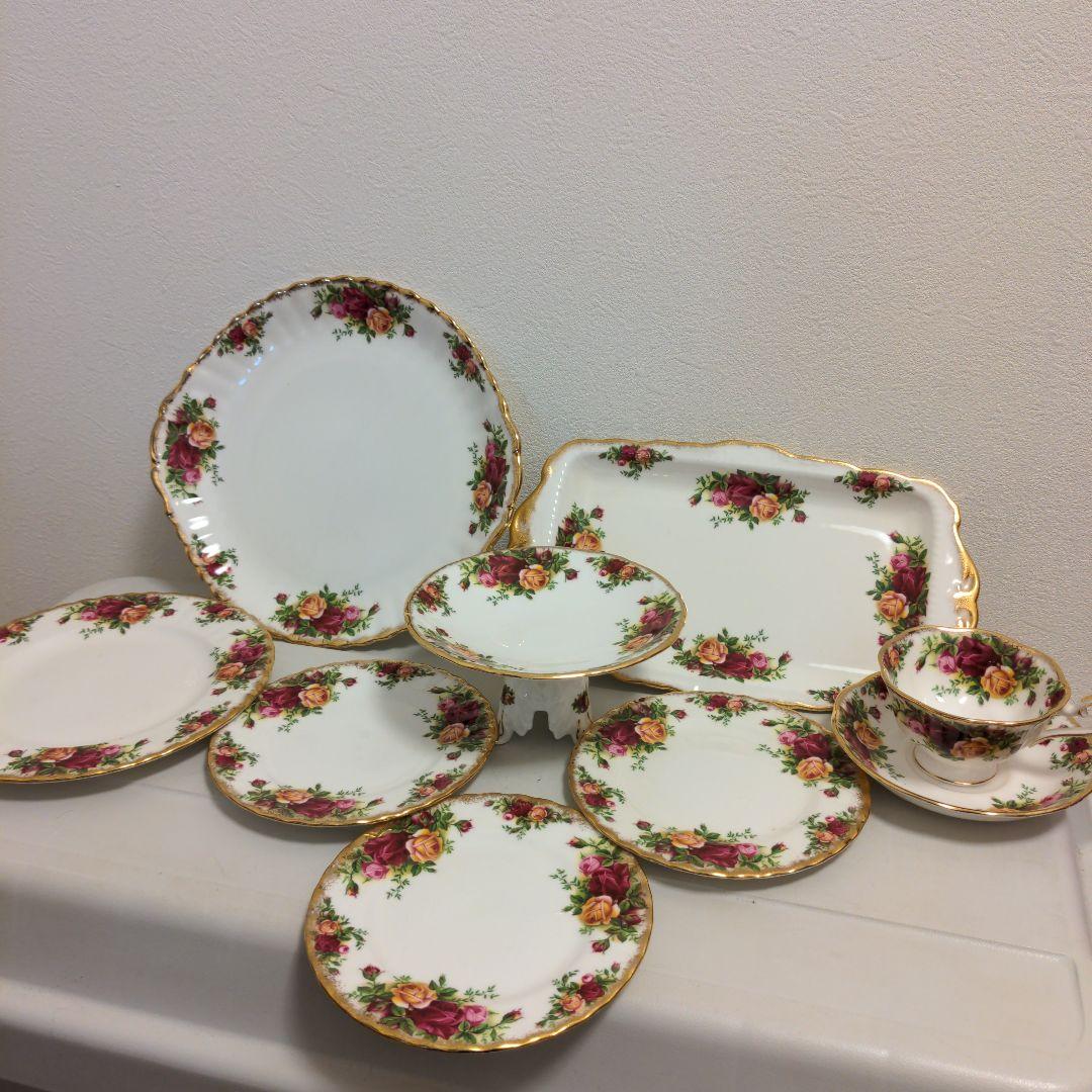 ロイヤルアルバート　花柄　食器セット　アフターヌーンティー　ケーキ　コレクション