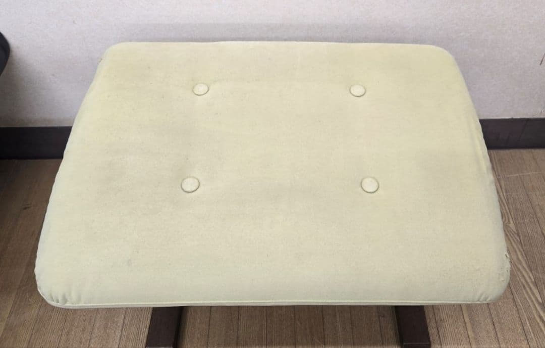 Fuji Furniture クリーム色 スエード調オットマン