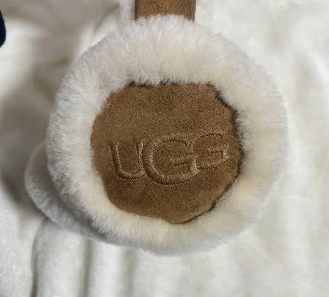 t*t様 UGG シープスキン イヤーマフ アイボリー 値段交渉承ります！！