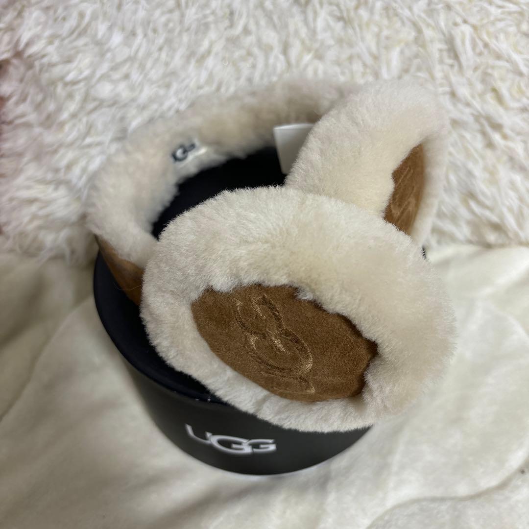 t*t様 UGG シープスキン イヤーマフ アイボリー 値段交渉承ります！！