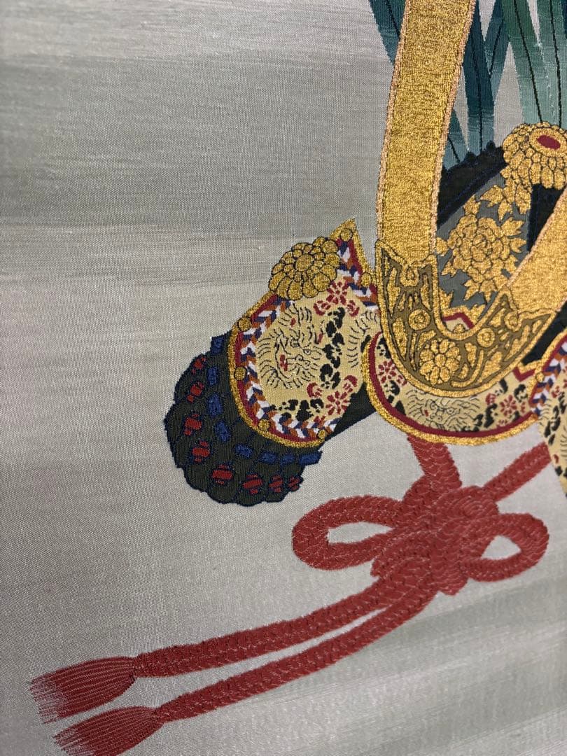 【未使用極美品】つづれ織掛軸 菖蒲に兜 桐箱付 京都西陣織 全長約192cm