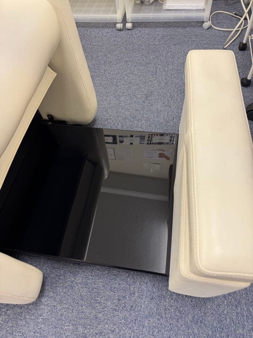 ネイル用リクライニングチェア