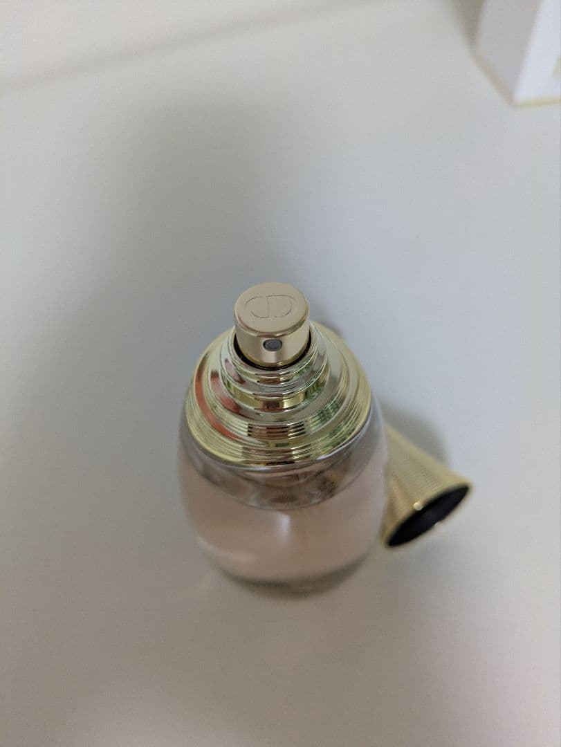 ディオール ジャドール オー ルミエール オードゥ トワレ 50ml 香水