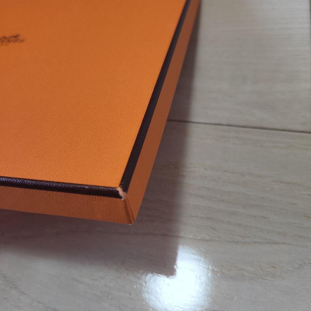 HERMÈS　シルクスカーフ　カレ90