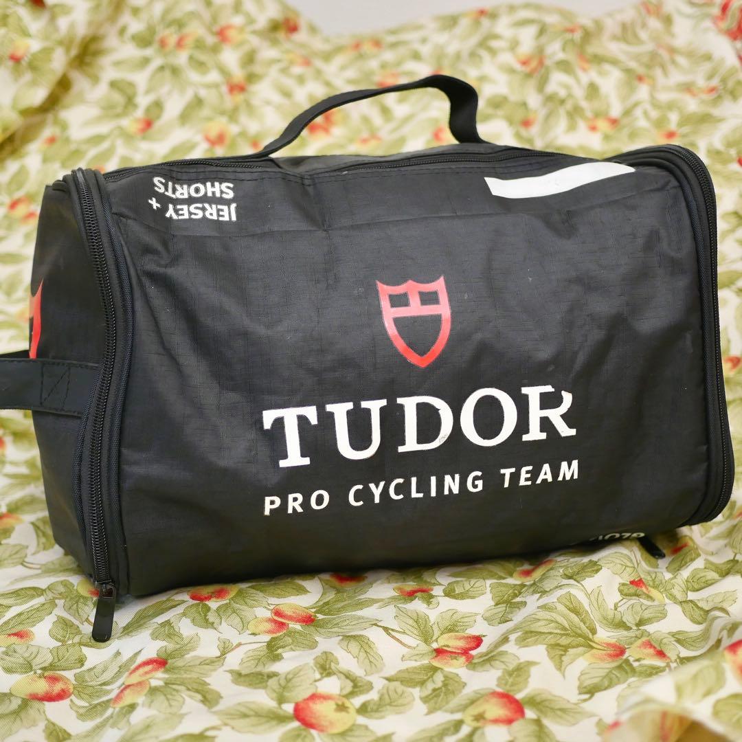 選手支給品 Tudor プロサイクリングチーム 非売品 レースレインバッグ