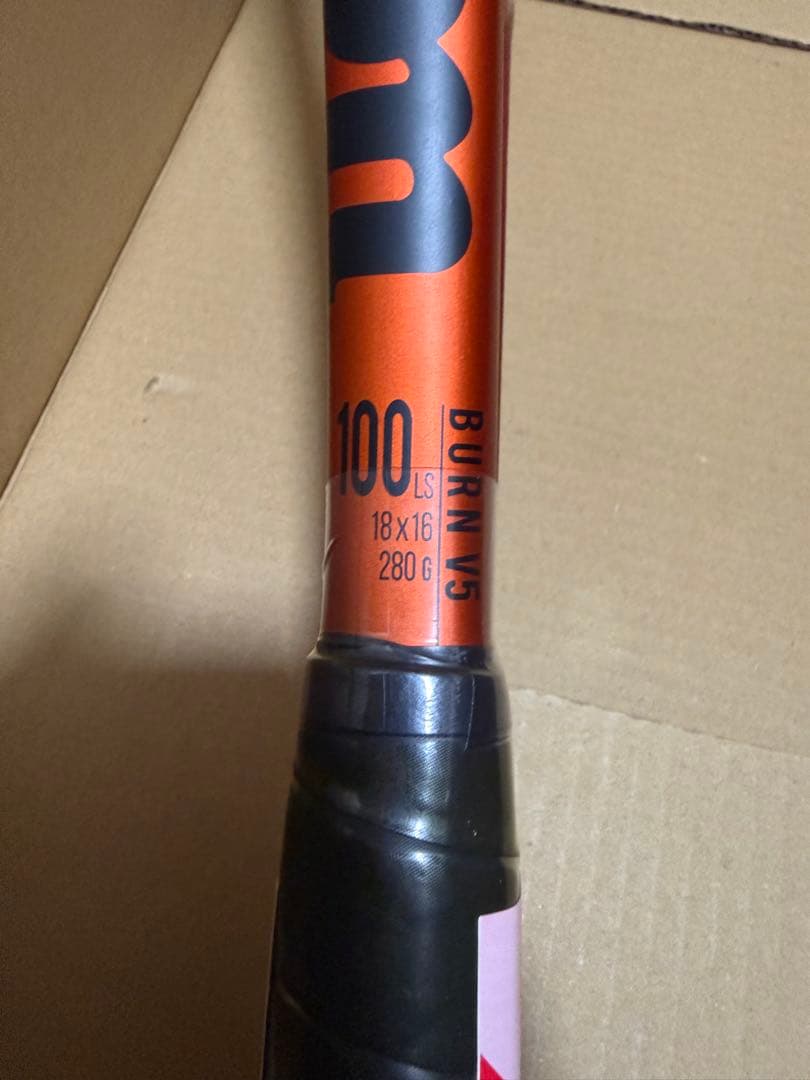 新品未使用　Wilson BURN 100LS V5.0 WR109011U2