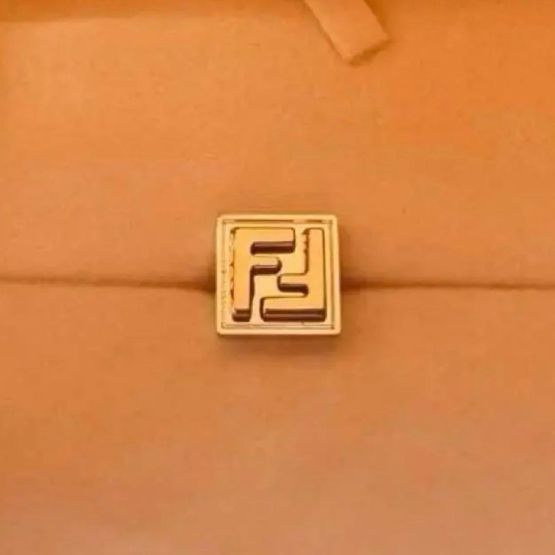 【最終値下げ】FENDI フェンディ FF ズッカ 片耳用　ピアス