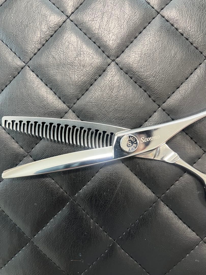 セニングシザー コスモスミス　コスモ　理容　美容　梳きバサミ