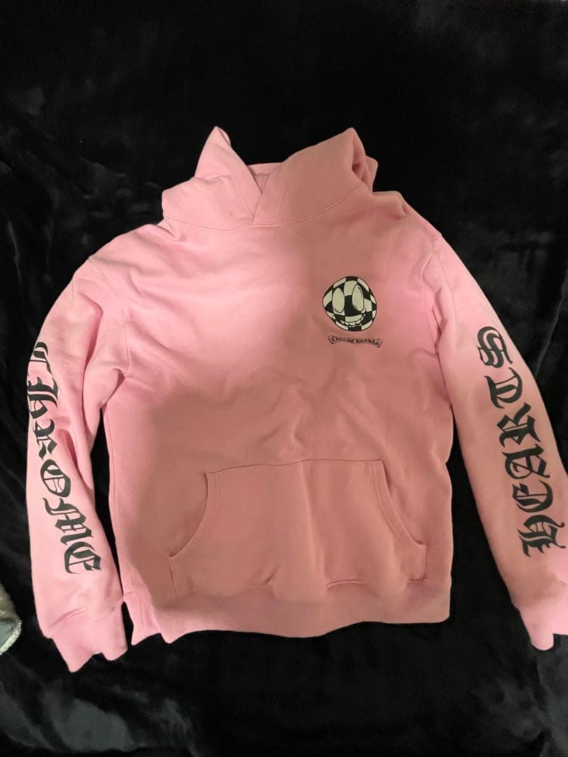 CHROME HEARTS ピンクパーカー
