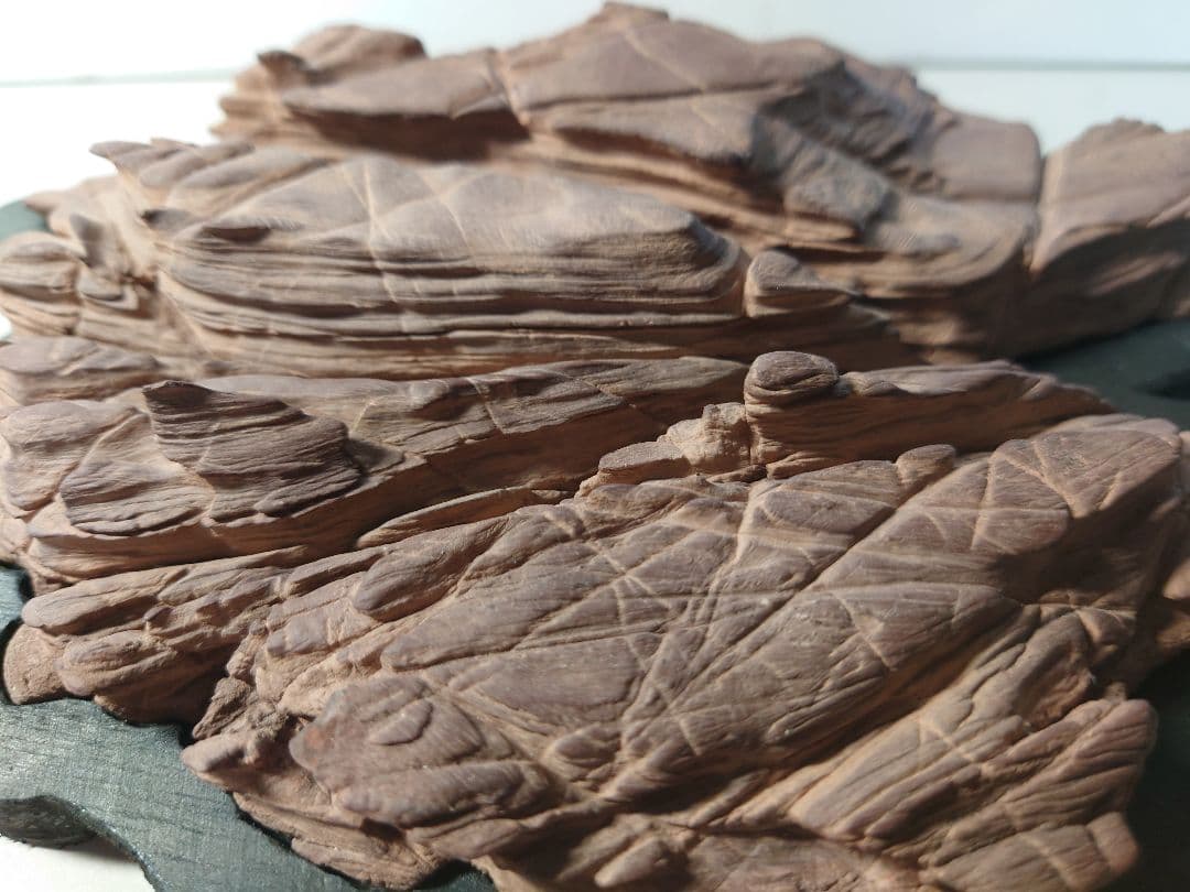 赤抹香石　赤い谷　水石 鑑賞石