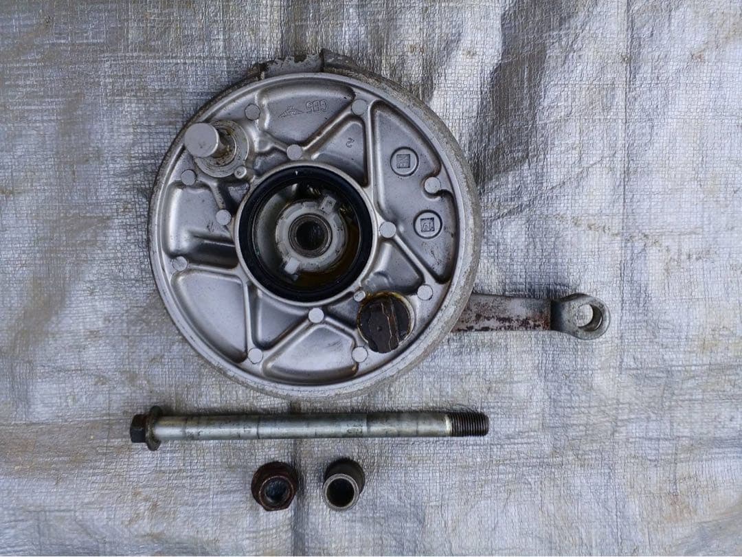 【スーパーカブ90 デラックス フロントホイール セット　通称デカドラム】