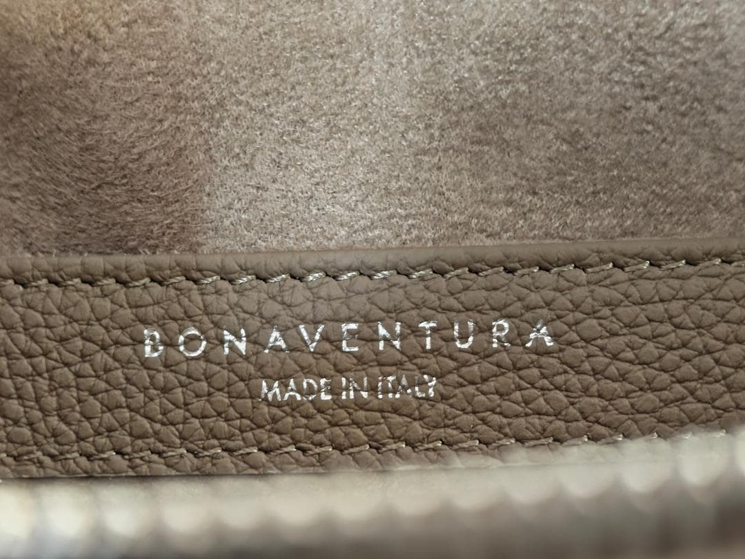 未使用品 ボナベンチュラ リアム クロスボディバッグ ショルダーバッグ エトープ