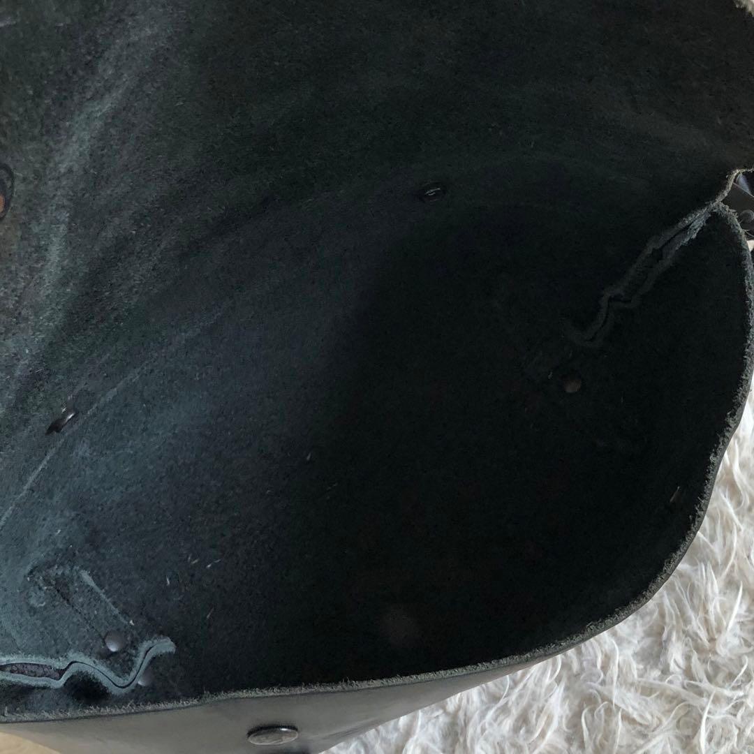 【美品 オールレザー本革】ユニアンドコー　ショルダーバッグ　メッセンジャー　黒