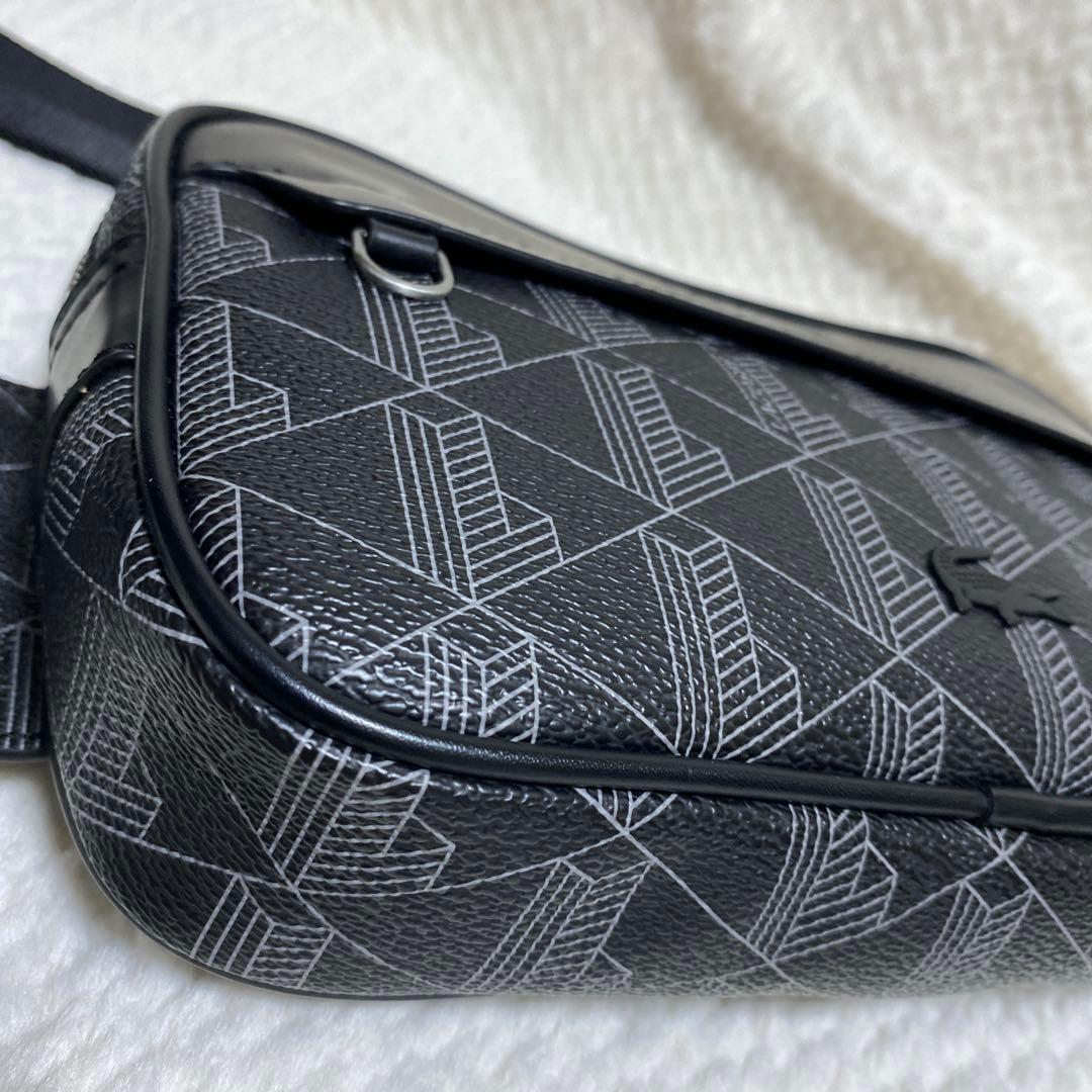 極美品】LACOSTE ラコステ モノグラム総柄 ボディバッグ ショルダーバッグ
