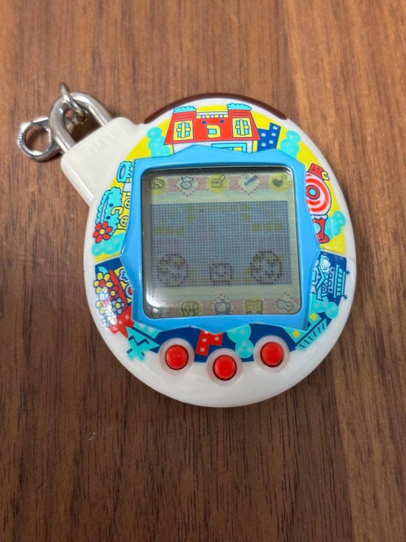 たまごっち　いぇー！ふぁみりーイロイロ！たまごっちプラス　ふぁみたまおうち