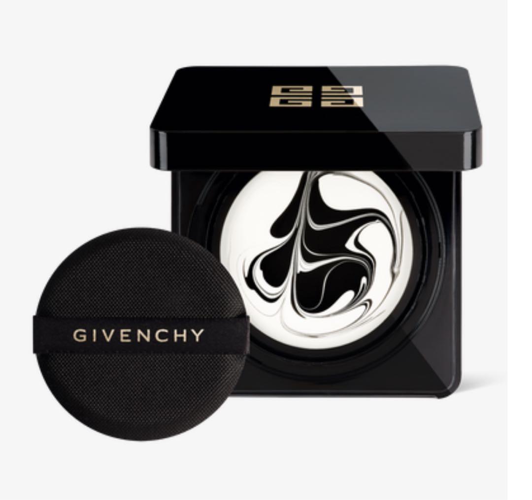 ジバンシー　新品未開封　ソワンノワール　UVコンパクト