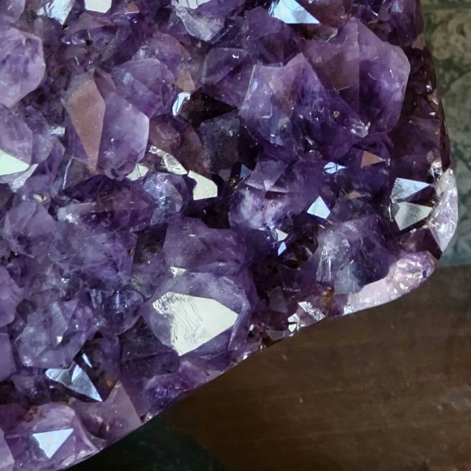 アメジスト　クラスター　約10キロ強　天然石　紫水晶　ウルグアイ産　台付