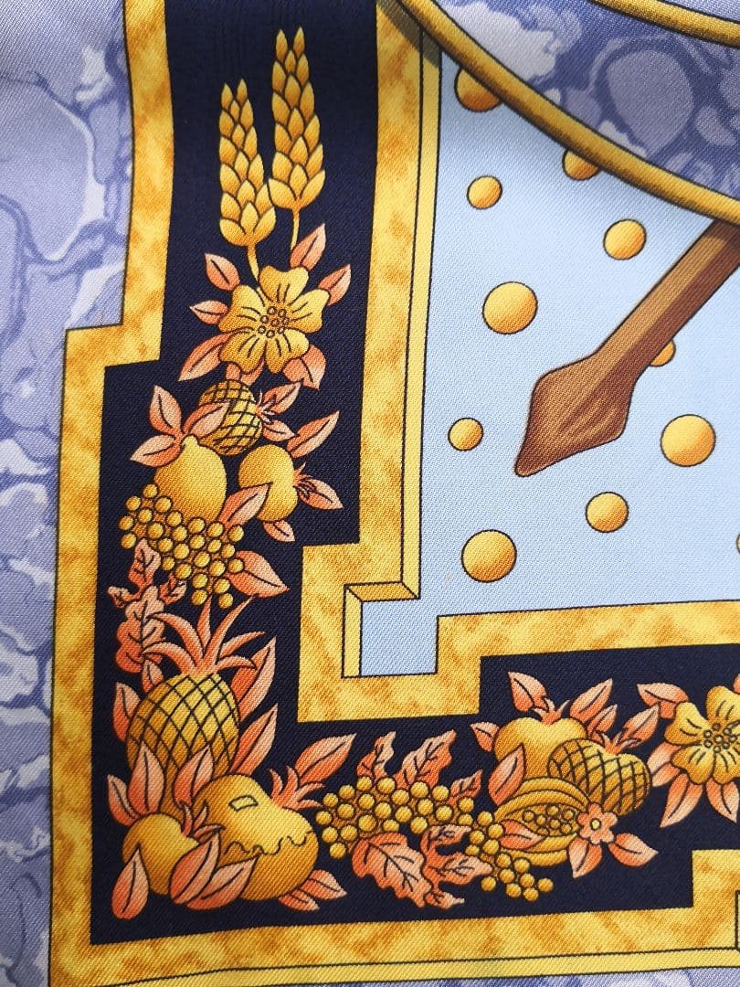 エルメス　HERMES　スカーフ　カレ90　今日一日を楽しむ