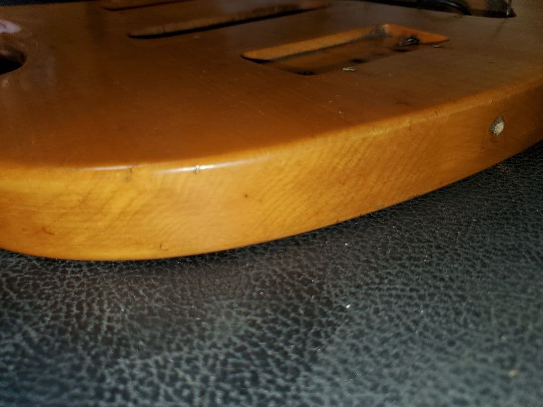 リッケンバッカー4001sコピー　ボディのみ　Fernandes?