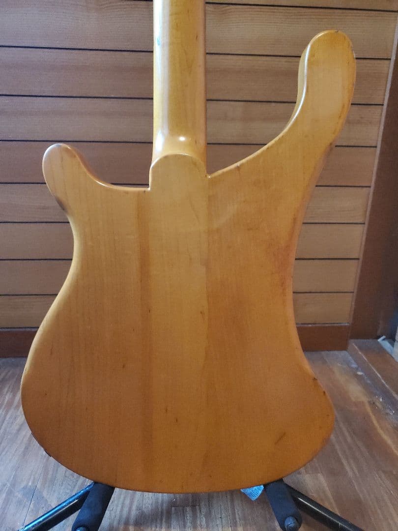 リッケンバッカー4001sコピー　ボディのみ　Fernandes?