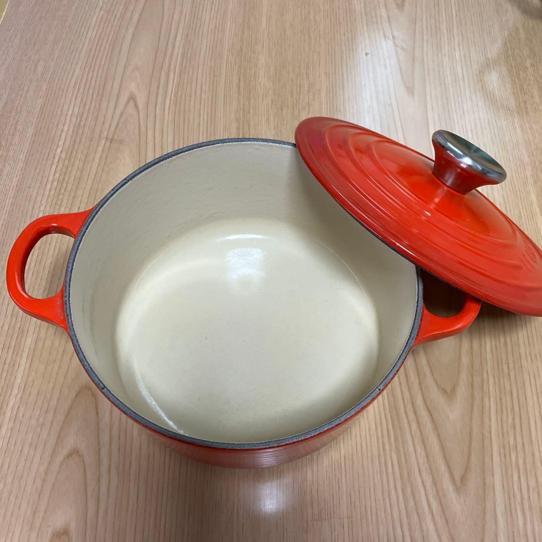 【美品】ル・クルーゼ　鍋18センチ