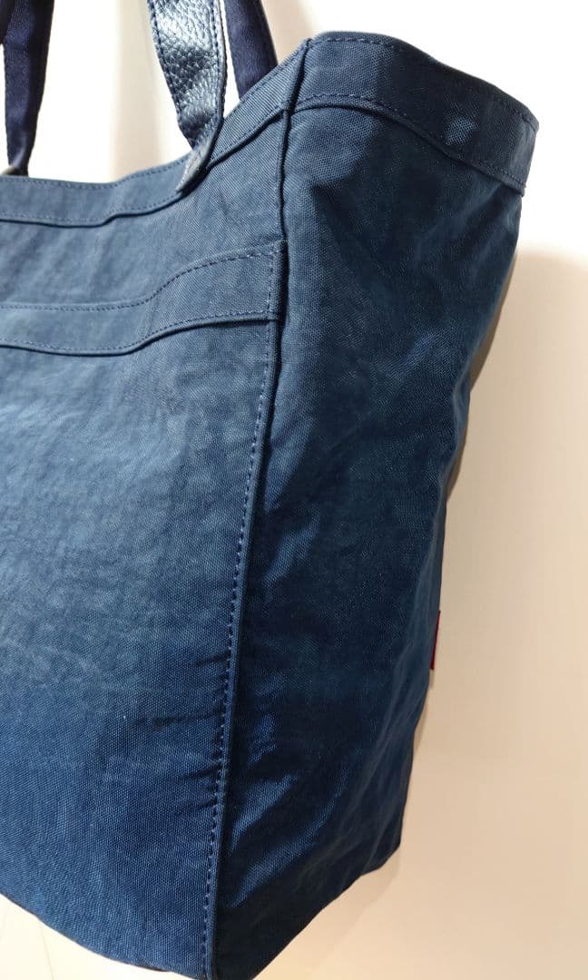 【Alberobello】トートバックブタさん刺繍/チャーム付/ネイビーA4