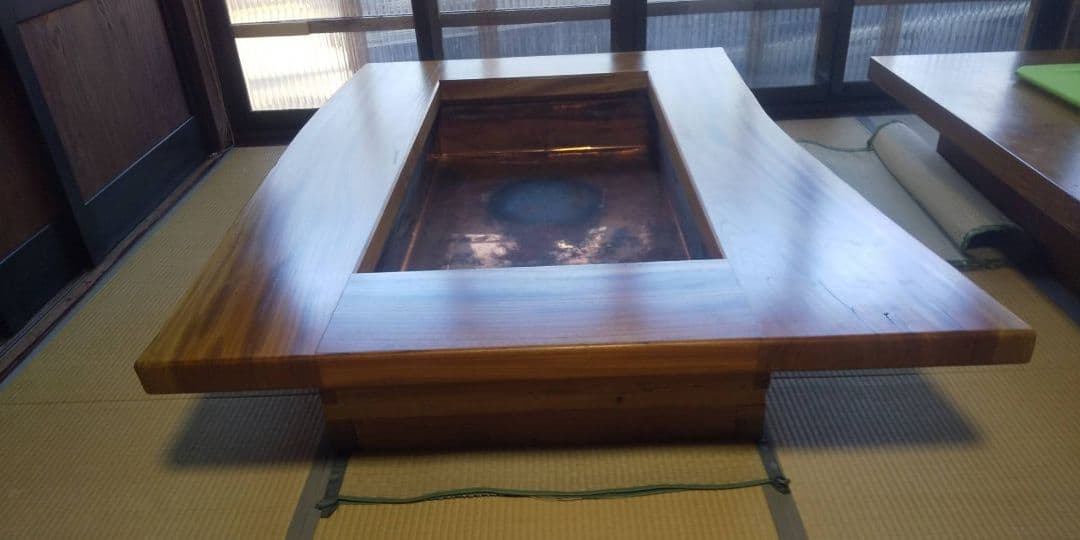 炉端　テーブル　灰有り　オーダーメイド品　けやき