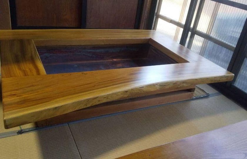炉端　テーブル　灰有り　オーダーメイド品　けやき