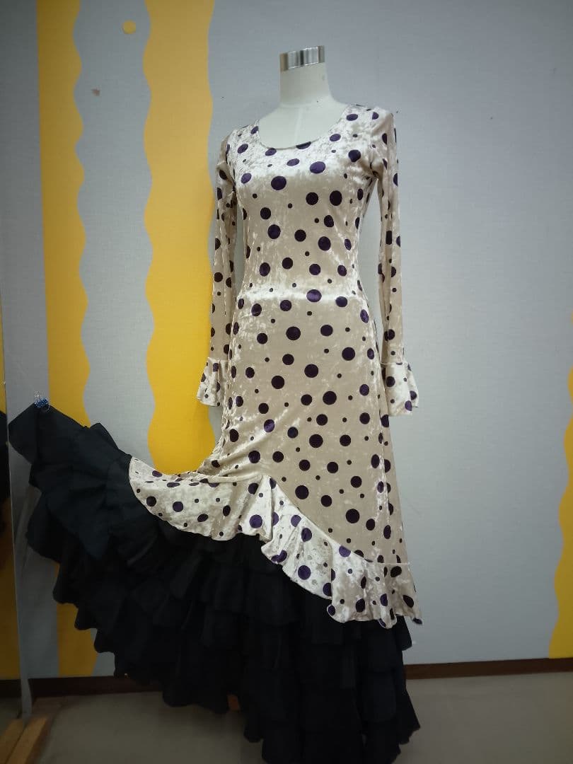 フラメンコ　ワンピース　ベロア水玉伸びる生地　ワンピースのみ販売