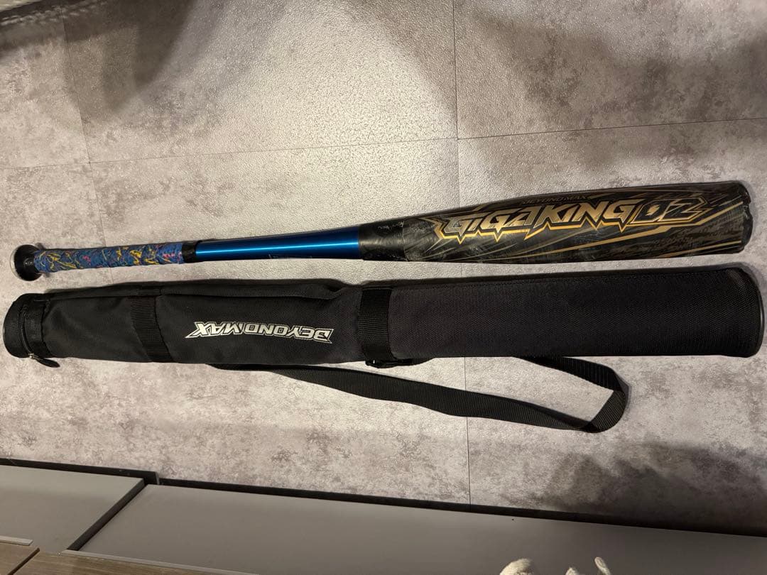 Mizuno ギガキング02 軟式バット 83センチ　ブイコング