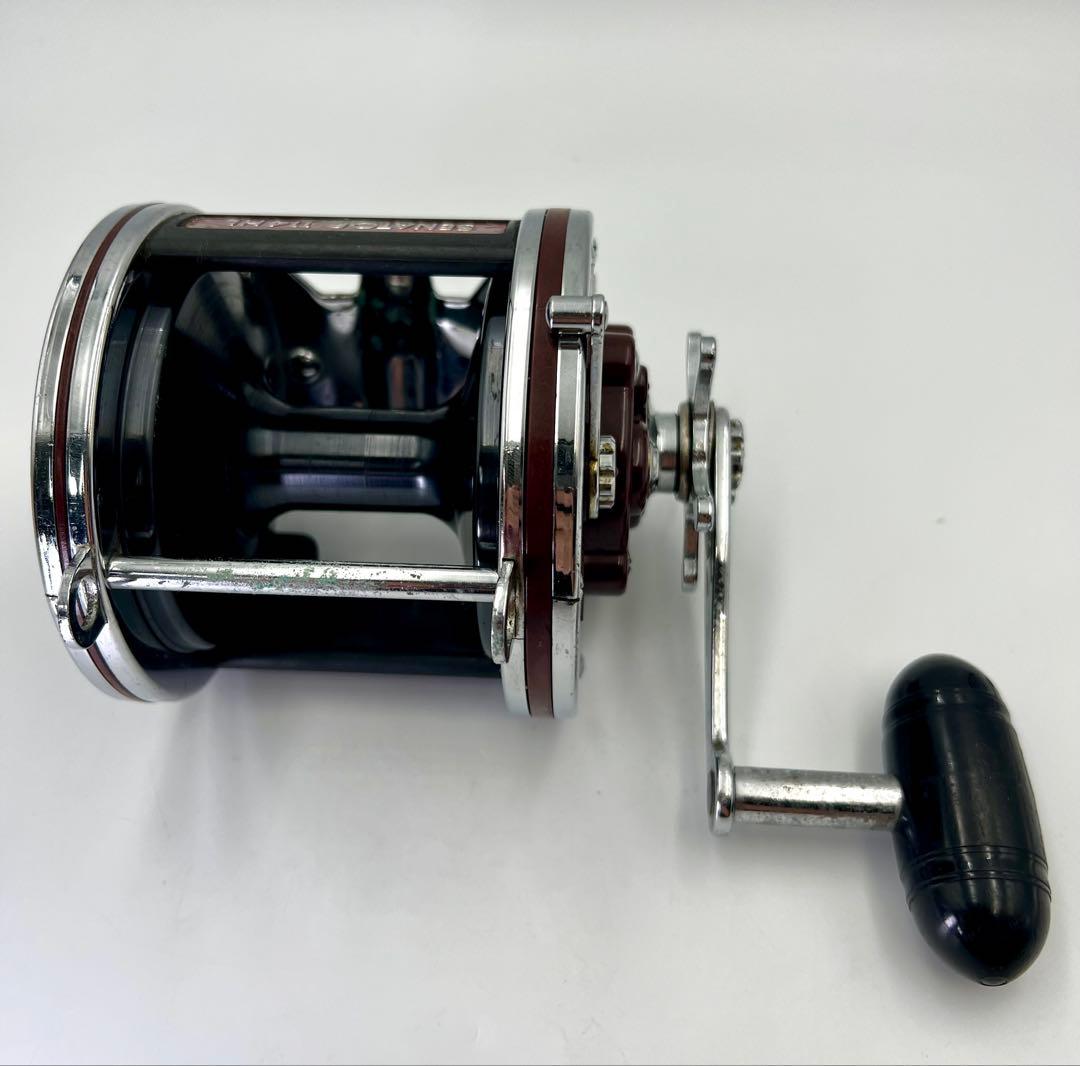 PENN SENATOR 114 HL 両軸リール