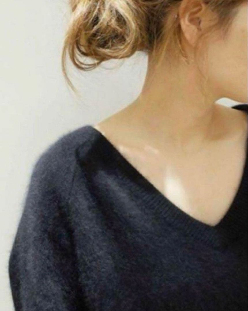 M*様 ドゥーズィエムクラス FUWAシャギー Vネック ニット ブラック