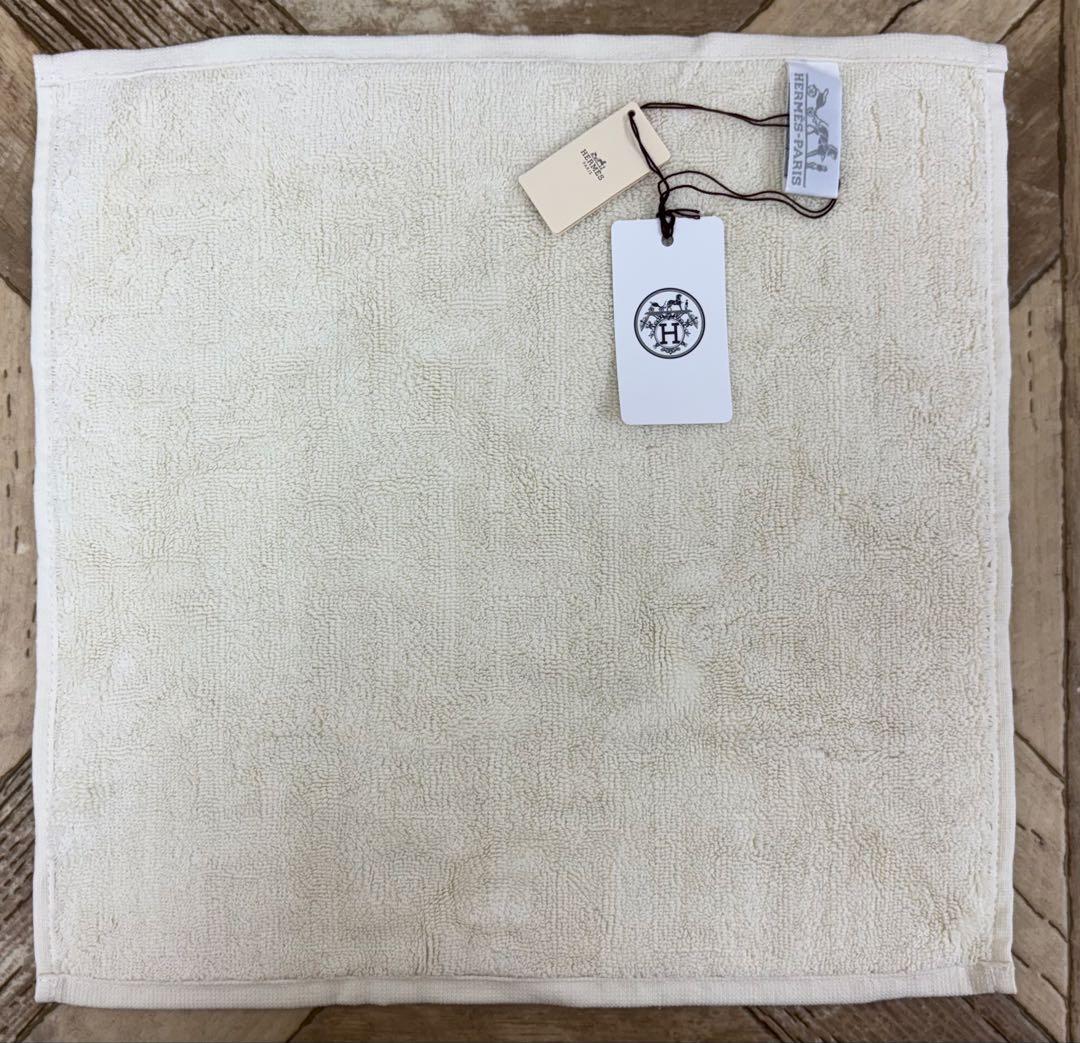 エルメス ハンドタオル2枚セット【未使用ですが折り畳みシワあり】13000円引き