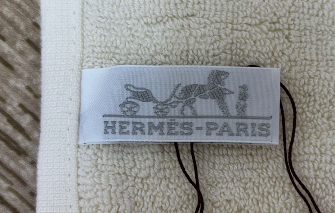 エルメス ハンドタオル2枚セット【未使用ですが折り畳みシワあり】13000円引き