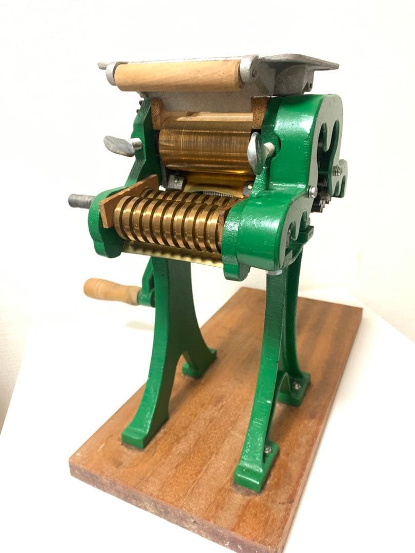 小野式　両刃タイプ　製麺機　激レア　切り刃　（1.1mm &4.2mm）