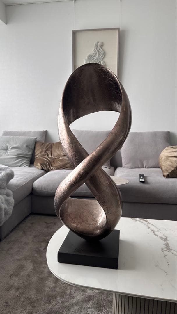 インテリア、オブジェ　デザイン製彫刻