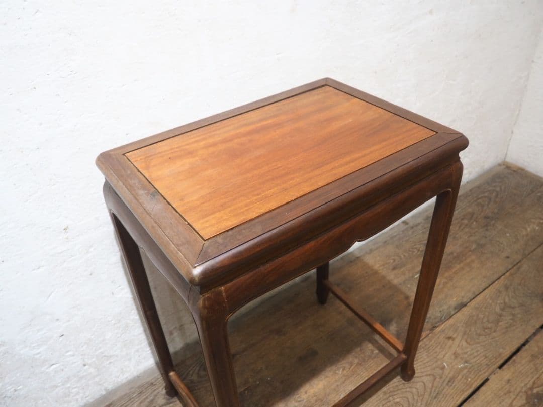 1271 レトロなサイドテーブル　展示台　陳列台　花台　骨董　アンティーク　古木