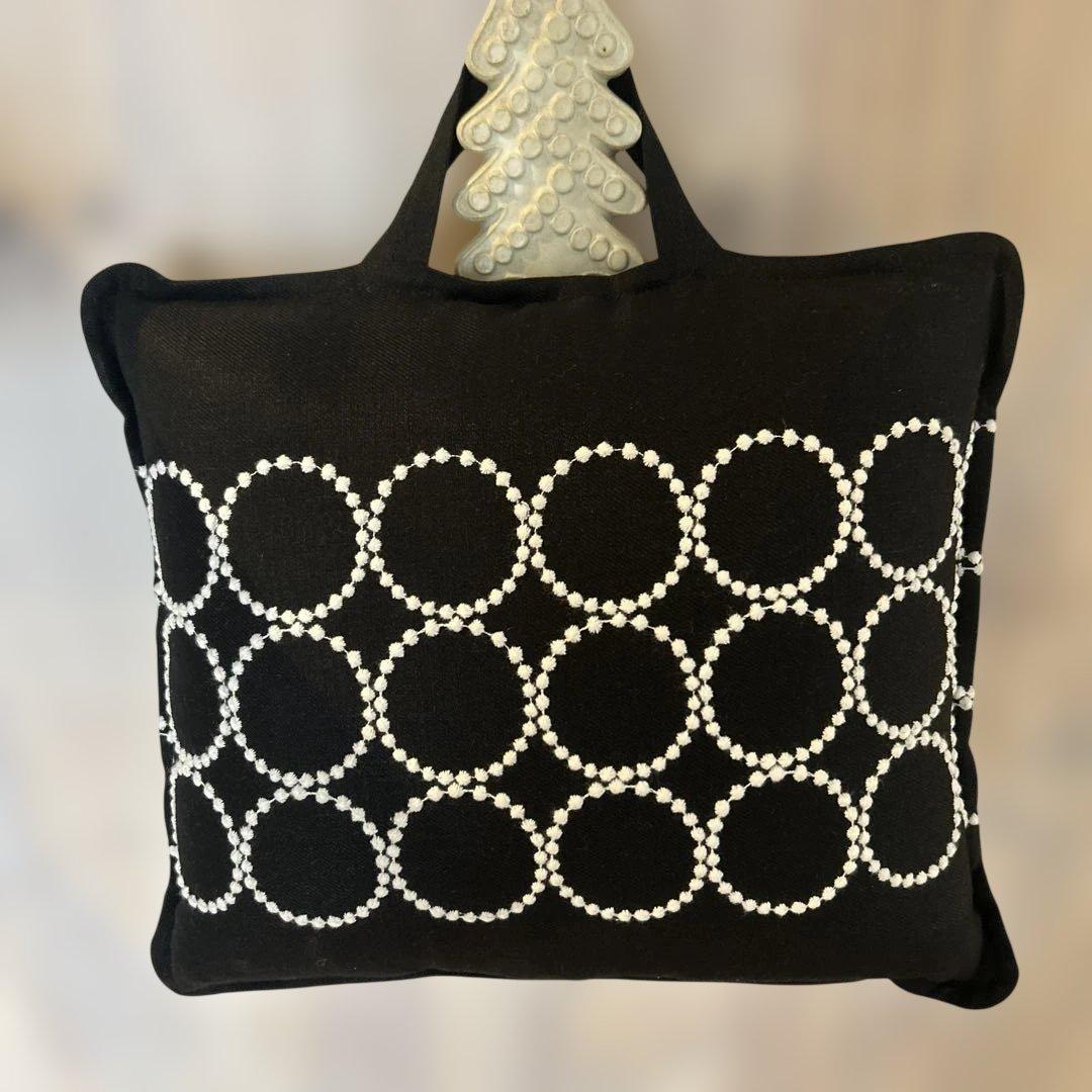 mina perhonen クッションバッグ