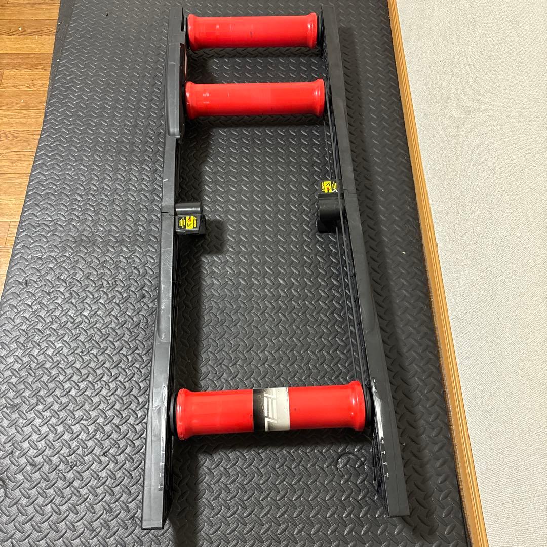 3本ローラー ELITEエリートARION MAG(アリオン マグ) 足場付き