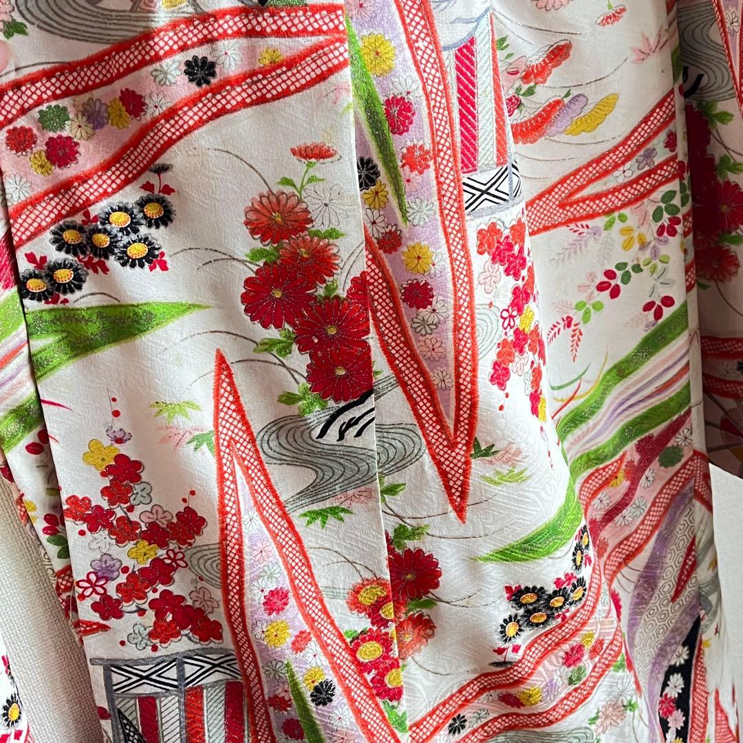 ジュニアサイズ　着物　アンティーク　七五三用　ヴィンテージ　子ども着物　四つ身