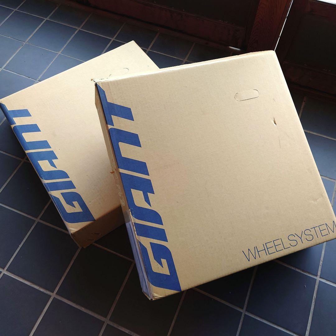 ジャイアント P-R2 アルミホイール 2025 TCR用ローター、エアバルブ付