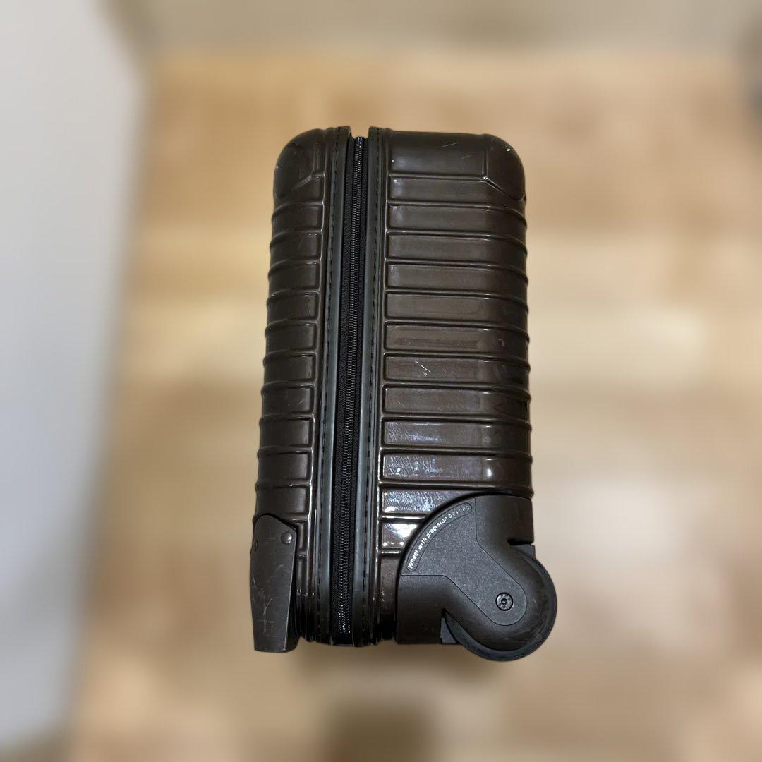 リモワ サルサデラックス 2輪 25L ブラウン　機内持込