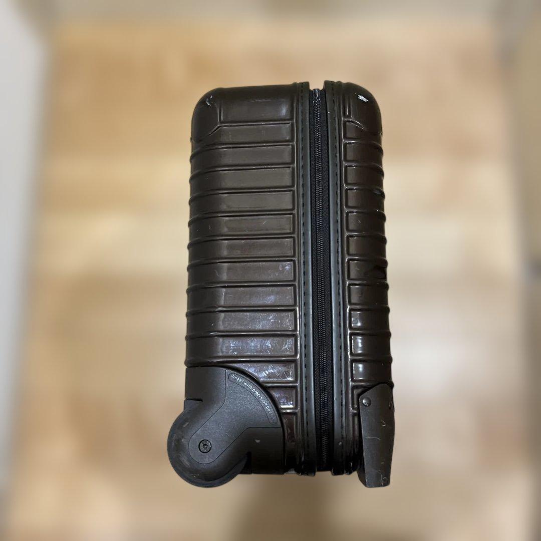 リモワ サルサデラックス 2輪 25L ブラウン　機内持込