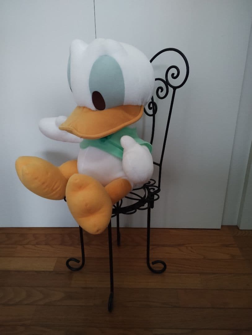 チェア型　ディスプレイ台　スチール製