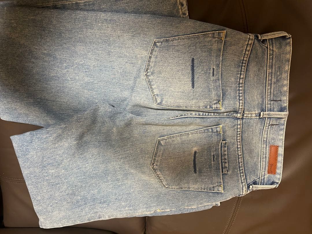 サファイア　YANUK/ヤヌークLEAボーイズストレートデニム　23