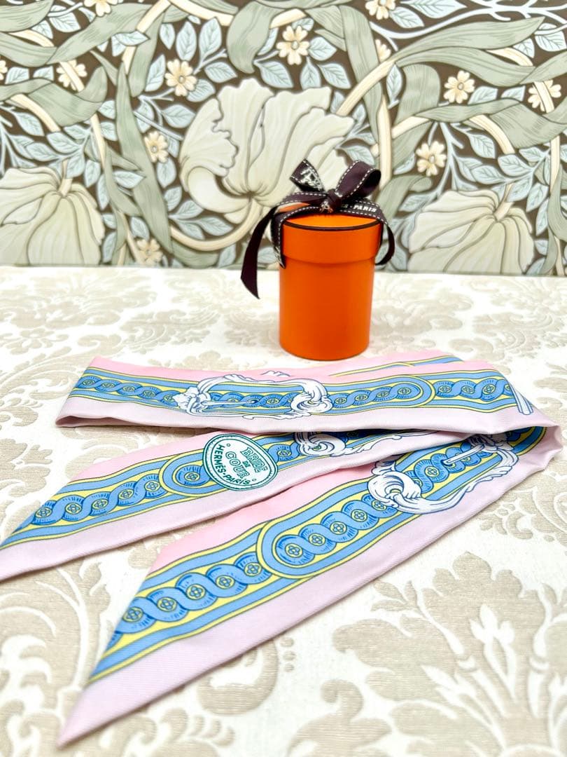 エルメスHERMES ツイリー　ピンク＆水色 シルク ピンク 春色♡ 美品
